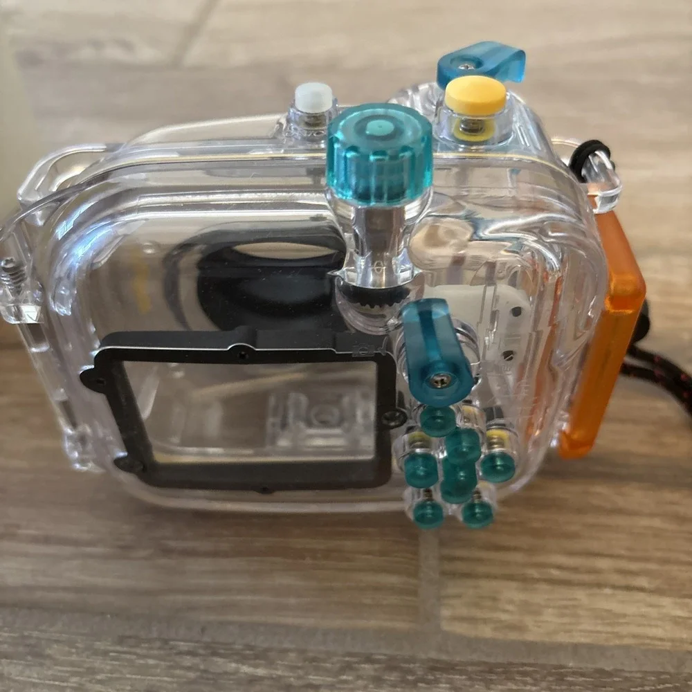 Canon WP-DC9‎ Waterproof Camera Case Used